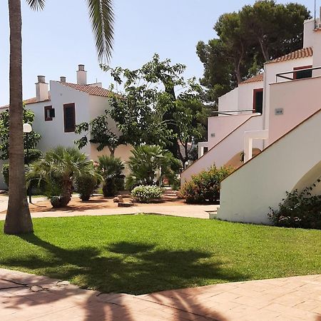 Aparthotel Flora Park Cala en Bosch Esterno foto