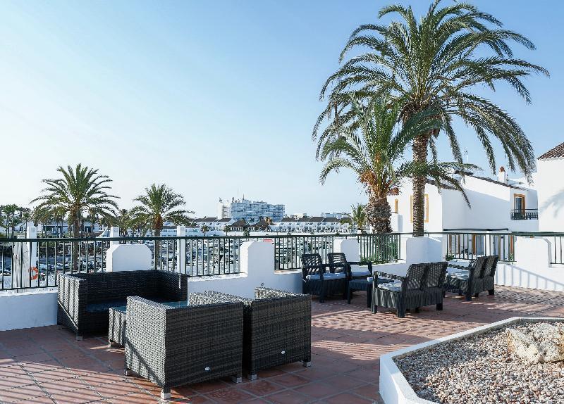 Aparthotel Flora Park Cala en Bosch Esterno foto